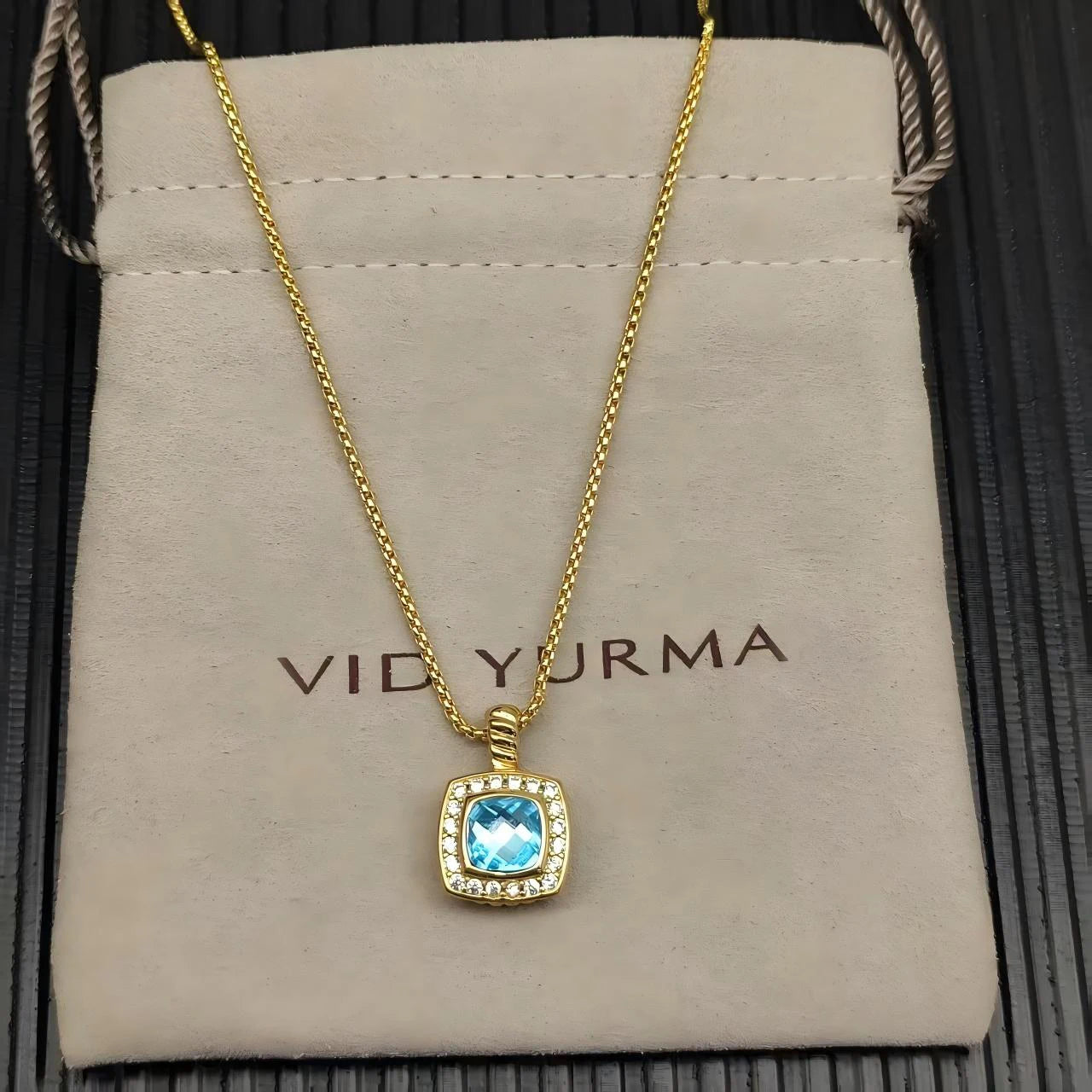 2025 New DY Classic Love Color Pendant Necklace Temperament Exquisite and Elegant Jewelry Both Men and Women Can Wear