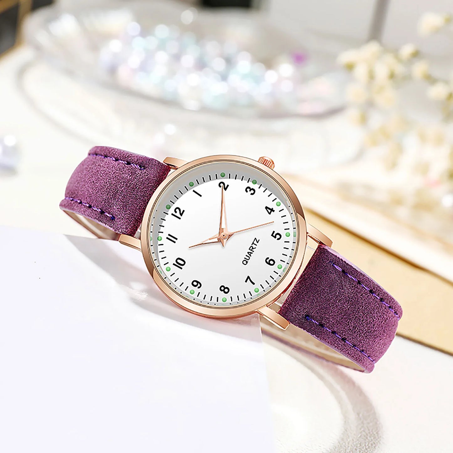 Ladies Retro Quartz Watch Diamond Dial Luminous Leather Strap Watch
