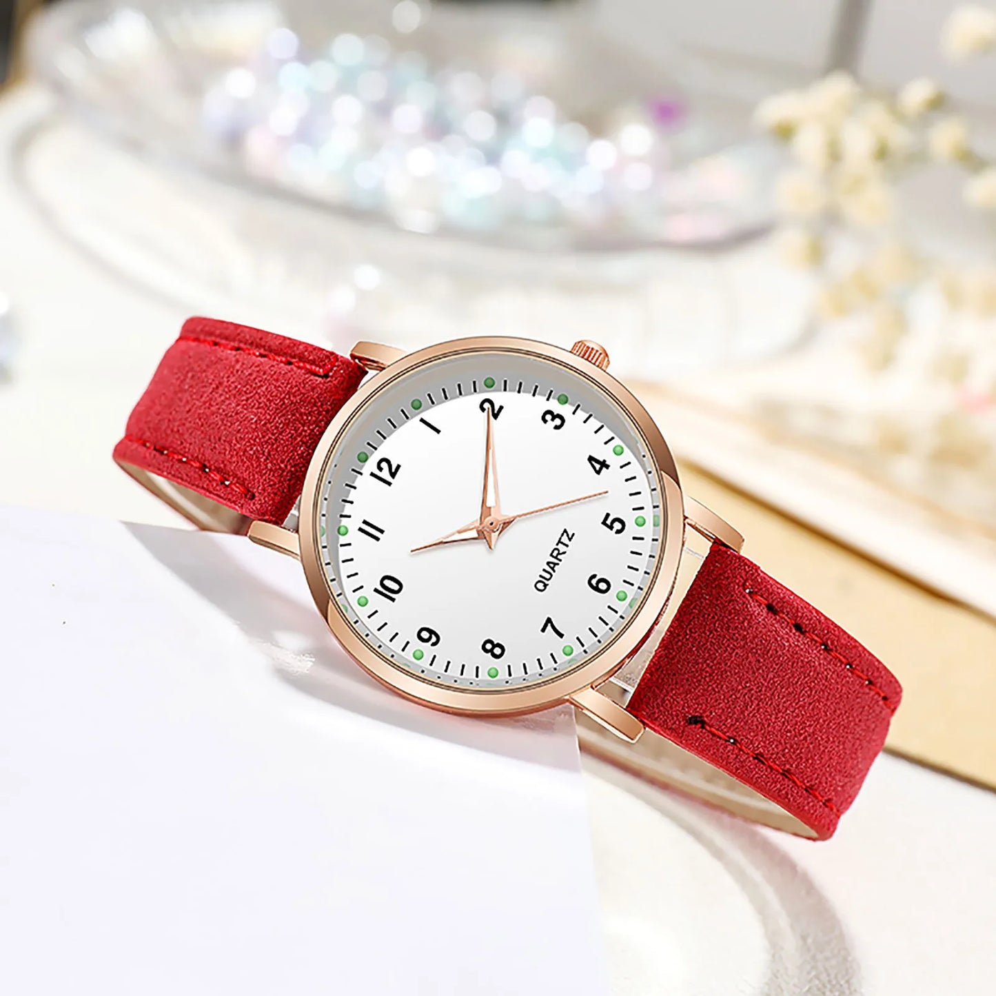Ladies Retro Quartz Watch Diamond Dial Luminous Leather Strap Watch